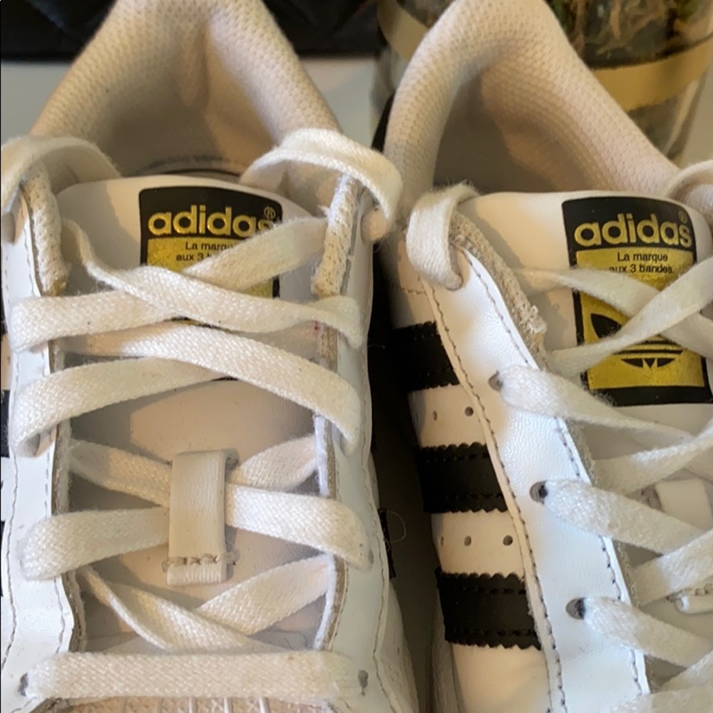 Children’s Adidas Shell Toe Sneaker - Picture 2 of 6